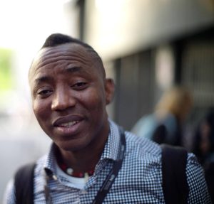Read more about the article Sowore Storms Police Headquarters with Travel Bag, Toothpaste, soap