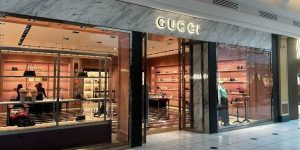 Read more about the article Gucci In “State of Unrest” As 1000 Employees Threaten to Strike