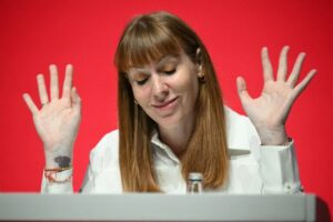 Read more about the article UK Deputy PM Angela Rayner Resigns After Underpaying Property Tax