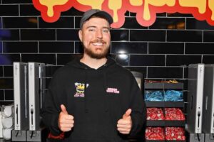 Read more about the article MrBeast Reportedly Planning to Launch His Own Mobile Phone Company