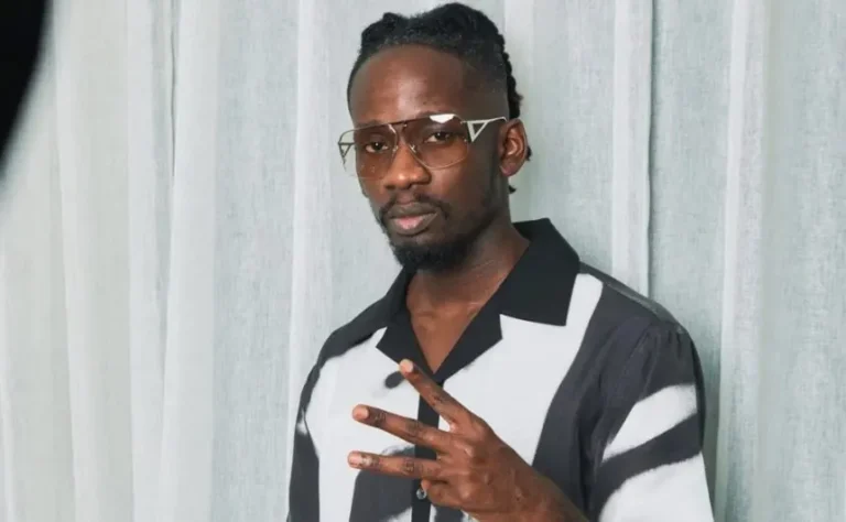 You are currently viewing Mr Eazi opens up on his presidential ambition (Video)